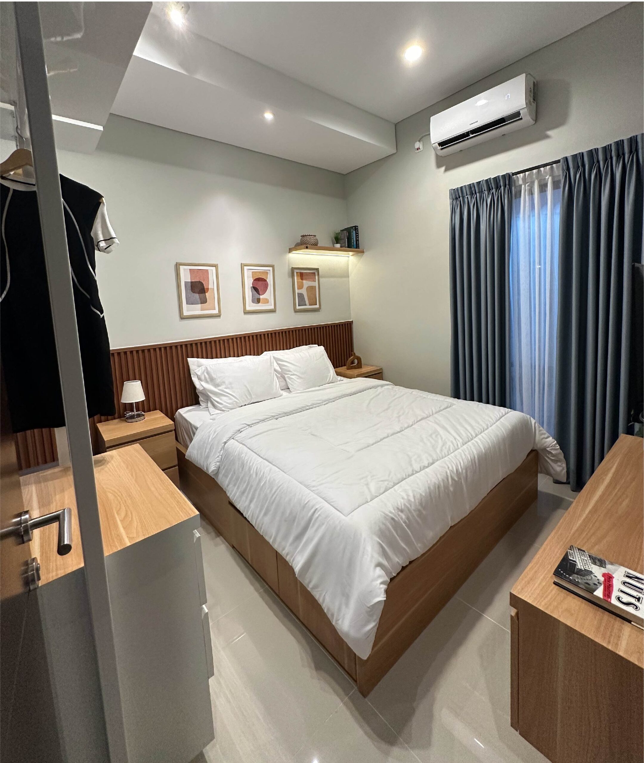 Master Bedroom 55/72